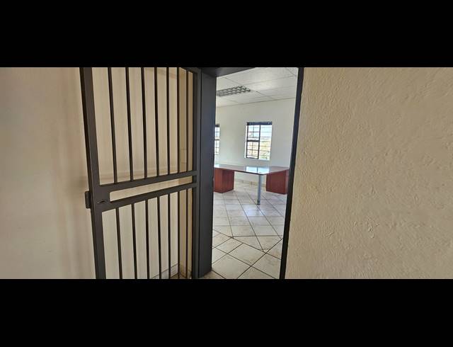 79M² RETAIL TO LET IN NELSPRUIT CENTRAL